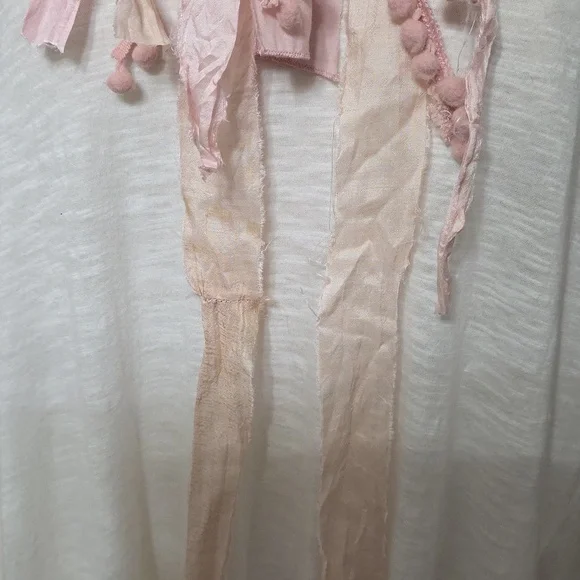SOLD!!!! JABOT🩷 BABY PINK🩷MOSSIE ANNA ARTISAN DESIGN OOAK NWT - Picture 4 of 5